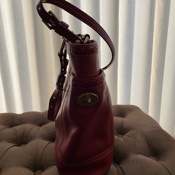 Coach Bag - Picture 5 of 12